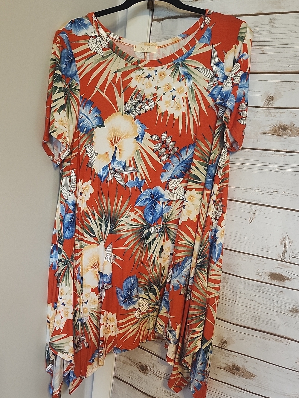 ODDY Orange Red Floral Short-Sleeve Tunic with Blue & Cream Accents -NEW